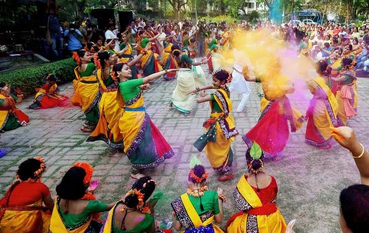 Planning to book flights to India for Holi 2024? Here is a list of the best places to celebrate Holi when flying to India