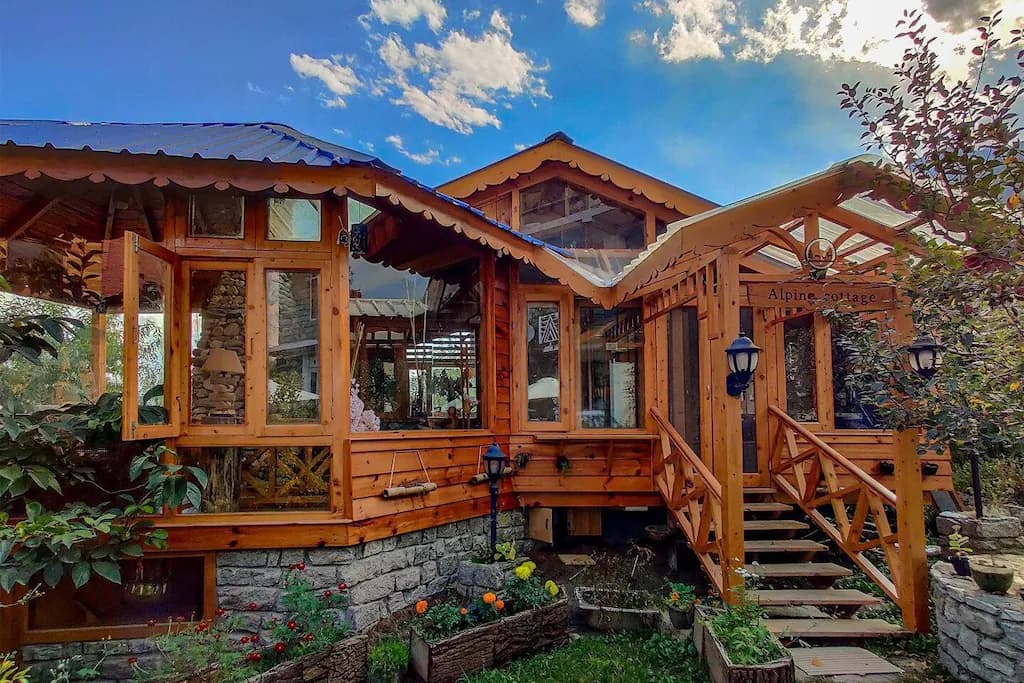 India's Most Extraordinary Stays: A Bucket List for Travelers